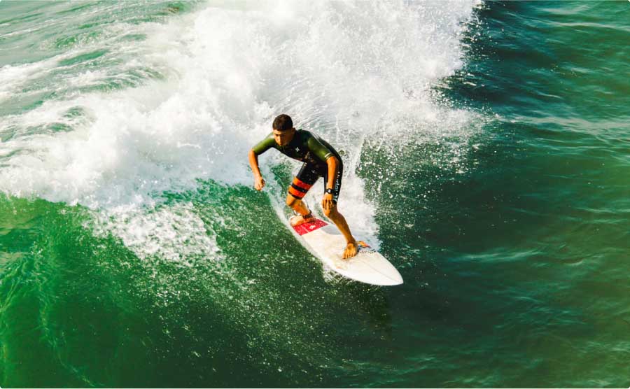 Surfboard floated from Hawaii to Goa